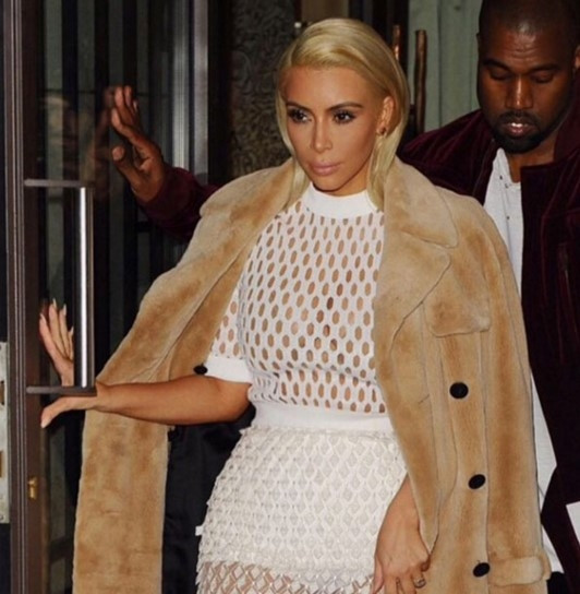 Kim Kardashian saçlarını haftada 2 kez yıkıyor