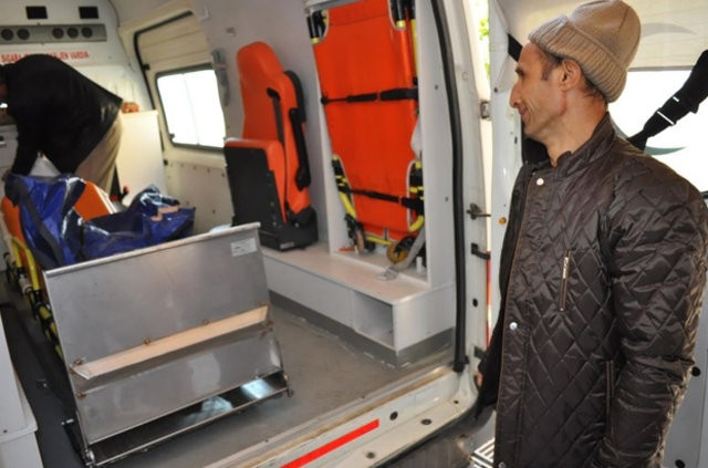 Hiç görmediği 9 aylık oğlunun cenazesini aldı