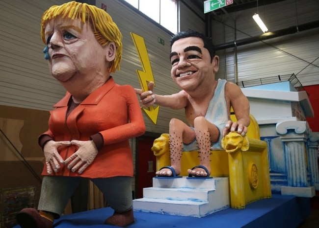 Alman karnavalından Erdoğan karikatürü