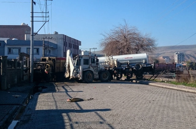Güvenlik güçleri Cizre'de devriye geziyor