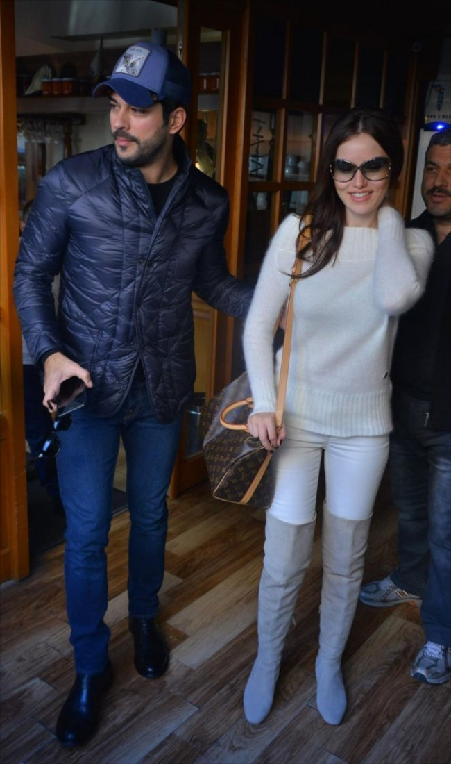 Burak Özçivit ve Fahriye Evcen çifti imam nikahı mı yaptı?