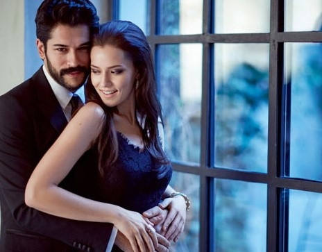Burak Özçivit ve Fahriye Evcen çifti imam nikahı mı yaptı?