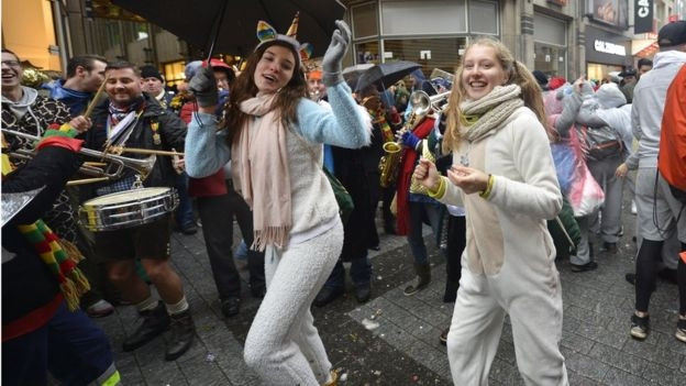 Kadınlar karnavalında 22 cinsel taciz