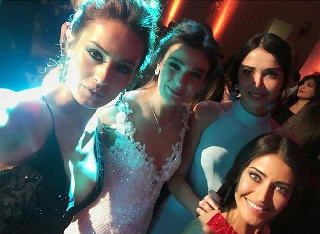 Merve Büyüksaraç ve Gökhan Ciner evlendi