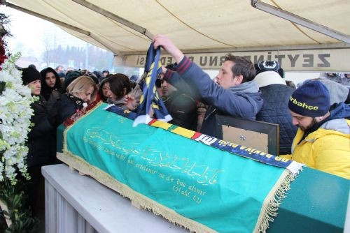 Minik Öykü, son yolculuğuna uğurlandı