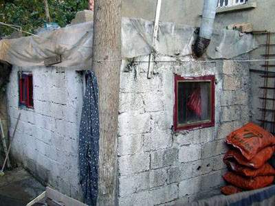 17 yıldır kafeste mahkum