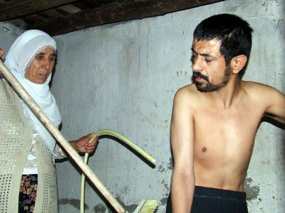 17 yıldır kafeste mahkum