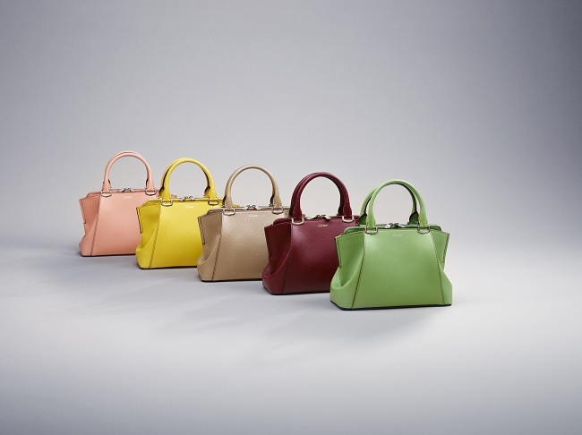 Cartier, Mini C de Cartier’i 5 farklı renkte sundu