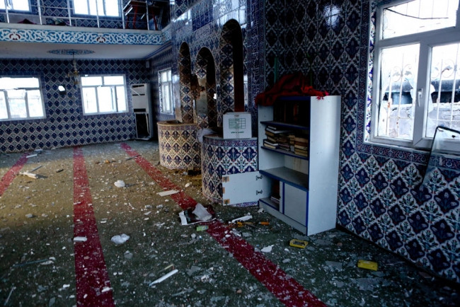 PKK'lılar Cizre'deki camiyi enkaza çevirdi