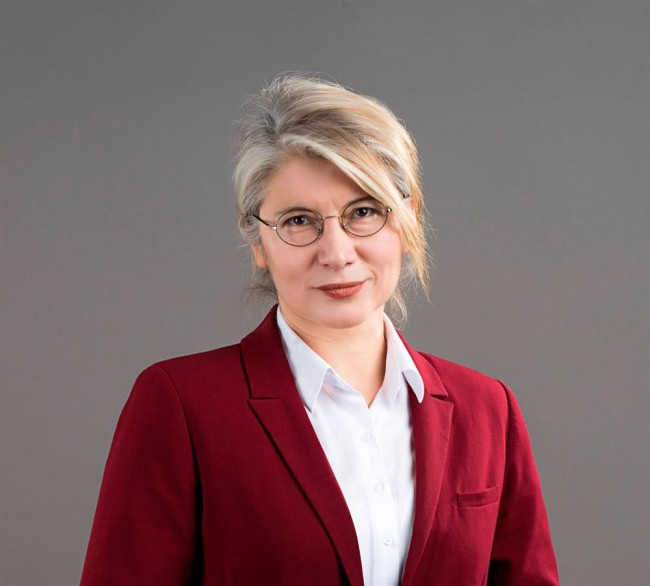 Siyasetçilerin asıl meslekleri ve mezun oldukları okullar