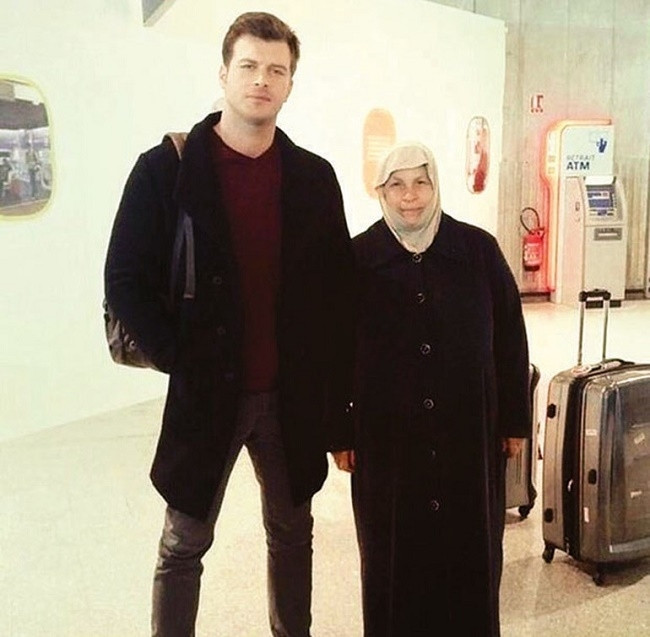 Kıvanç Tatlıtuğ damat tıraşı oldu