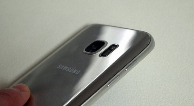 Samsung Galaxy S7 ve Galaxy S7 Edge tanıtıldı