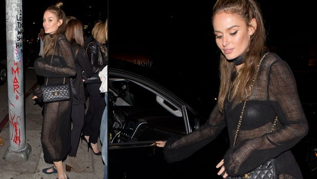 Nicole Trunfio gazetecilerden koşarak uzaklaştı