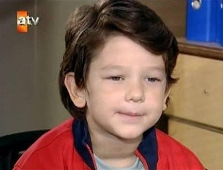 Aliye'nin oğlu Arda büyüdü ! Yeni halini görünce şaşıracaksınız..