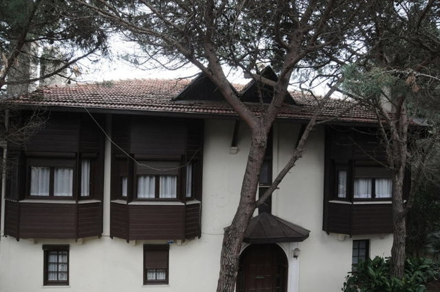 Ünlülerin evleri