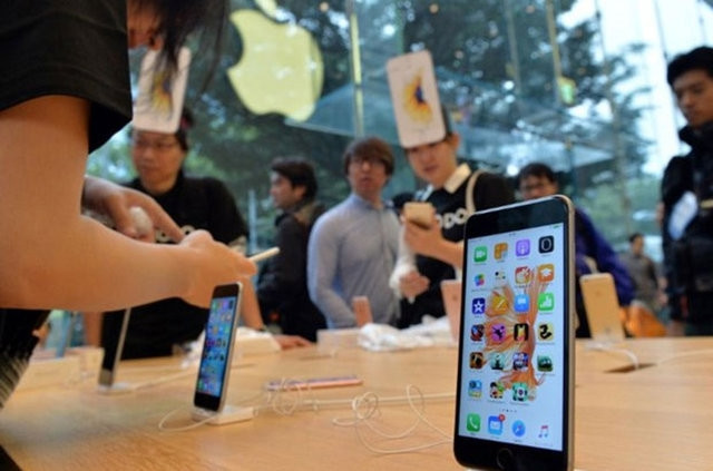 Ucuz iPhone'da büyük değişiklik