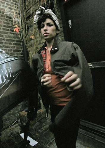 Amy Winehouse çıldırdı