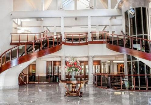 50 Cent bu evi satılığa çıkardı
