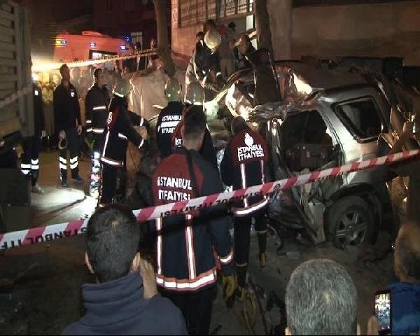 TIR otomobile çarptı: 1 ölü !