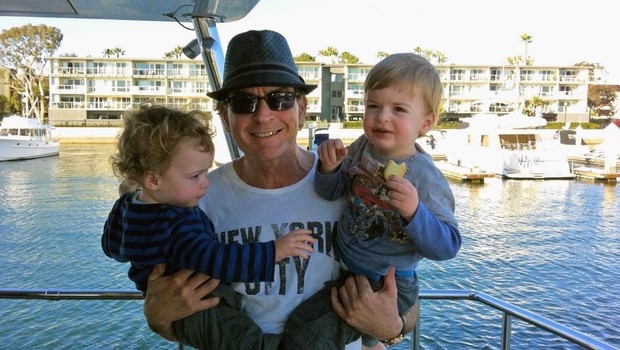 Charlie Sheen nafakayı düşürmek istiyor