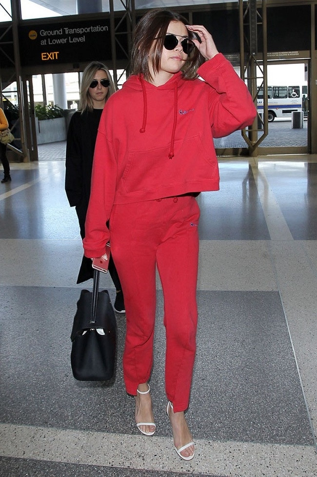 Selena Gomez hayranlarını şaşırttı