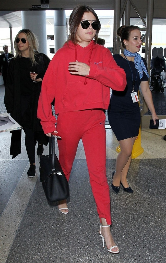 Selena Gomez hayranlarını şaşırttı