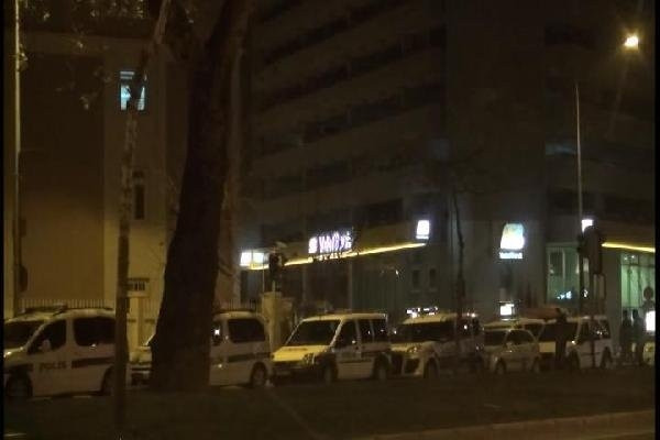 İzmir'de terör operasyonu: 23 gözaltı