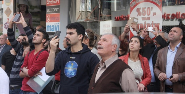 Adana'da intihar girişimini duyan koştu !