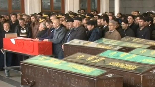 Ankara şehitlerine veda.. Yürek yakan görüntüler