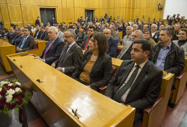 HDP Grup toplantısında dikkat çeken ayrıntı!