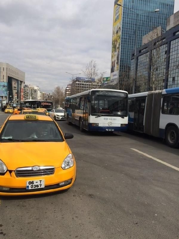 Ankara Kızılay'da yürek yakan not!