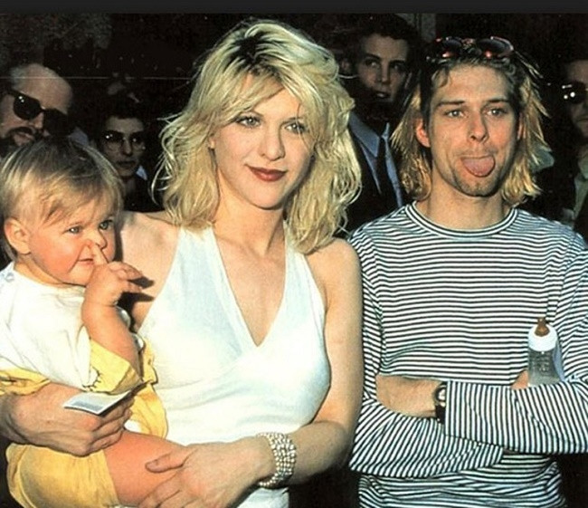 Courtney Love'a rahat yok