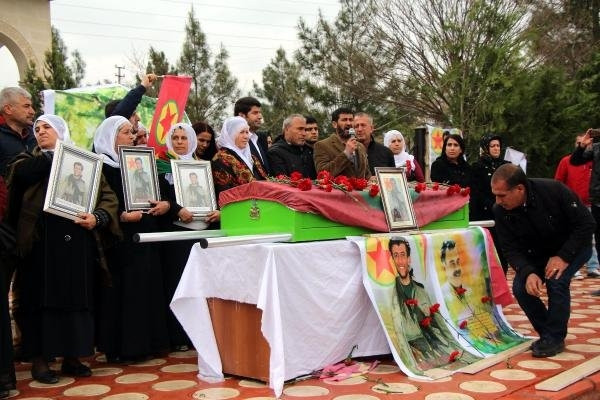 HDP'li 2 vekil PKK'lının cenazesine katıldı