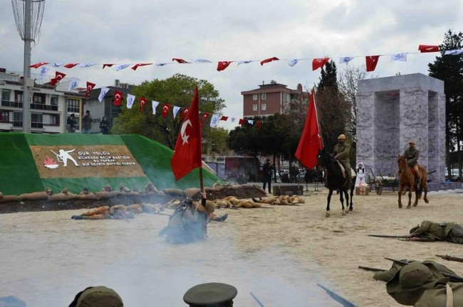 Çanakkale Zaferi 101.yılında Bağcılar’da canlandırıldı