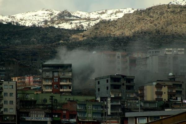 Tuzaklı barikatlar imha ediliyor