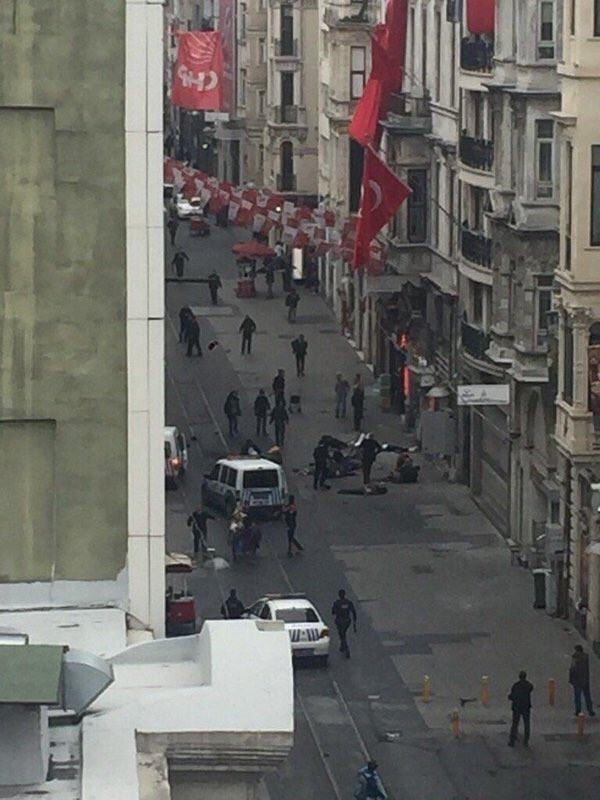 İstiklal Caddesi'nde patlama: 5 ölü İşte ilk görüntüler