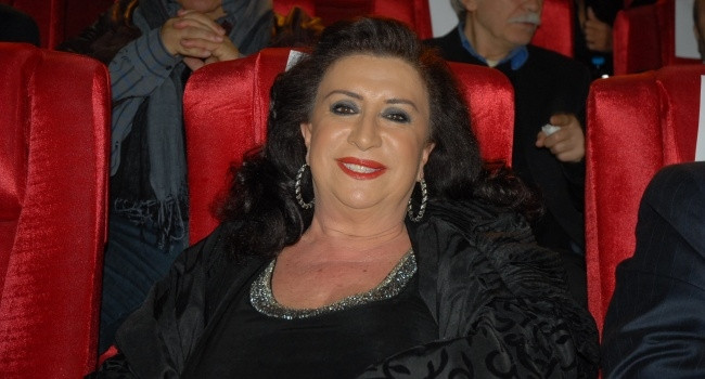 Perran Kutman kaza geçirdi