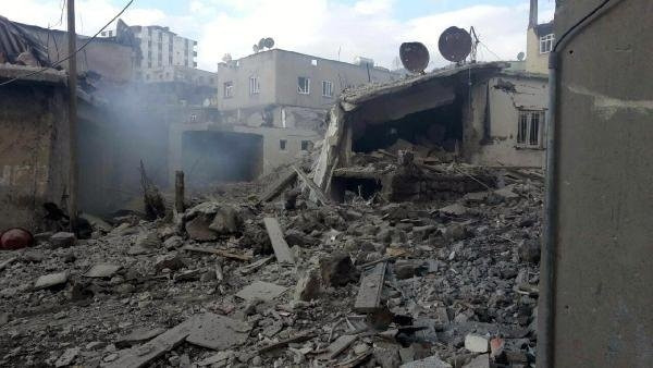 PKK'nın bomba imalathanesine baskın !