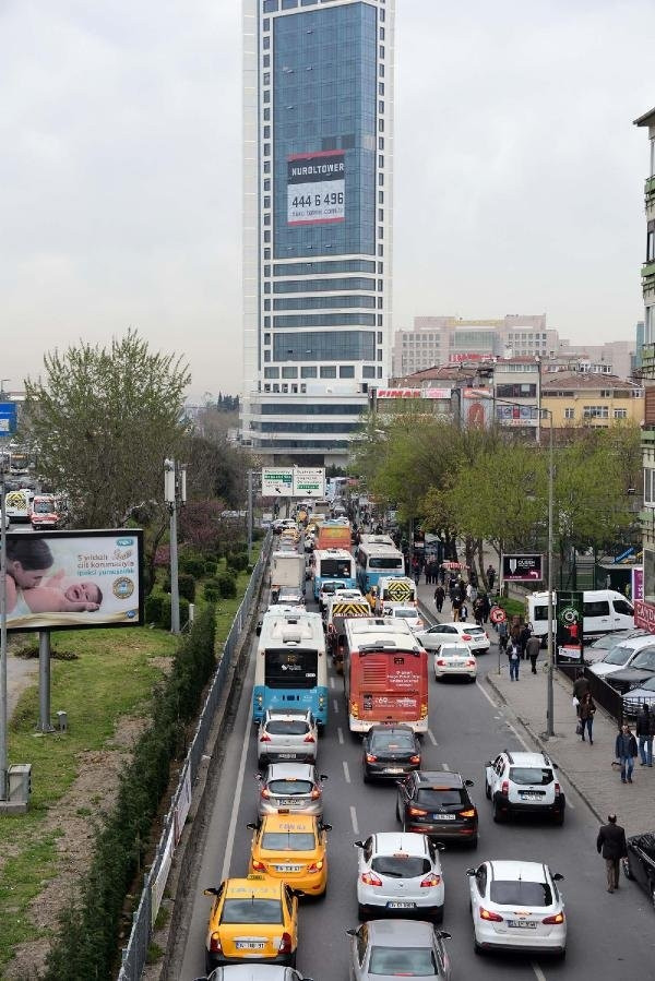 İstanbul'da bombalı minibüs paniği !