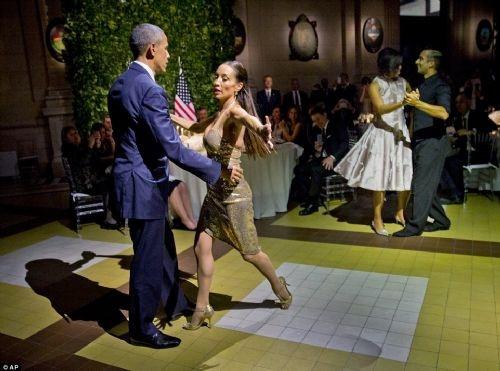 Obama'dan tango şov