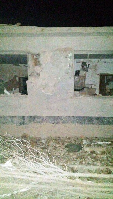 Karakola bombalı saldırı: 3 şehit 24 yaralı