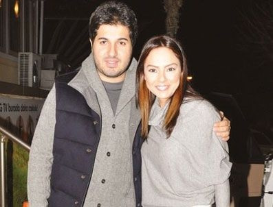 Ebru Gündeş Miami'ye gidiyor