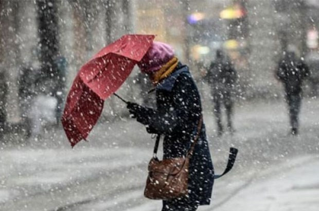 Meteoroloji uyarmıştı ! Kar yine esir aldı...