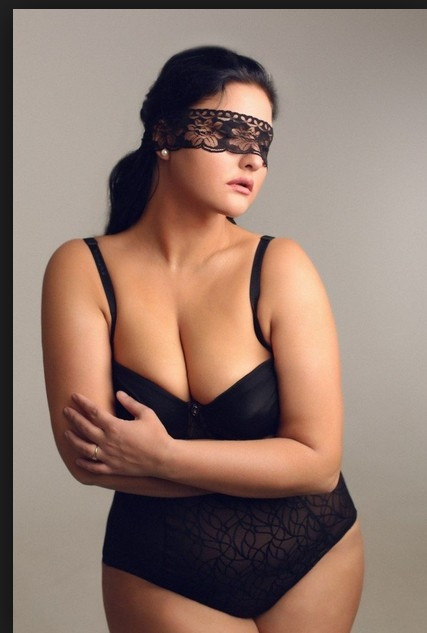 Kardashian'ın Rus versiyonu yürekleri hoplattı !