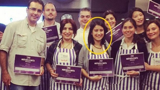 Hazal Kaya'dan kötü haber !