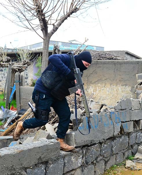 Şırnak'ta PKK'nın keskin nişancıları kıstırıldı !
