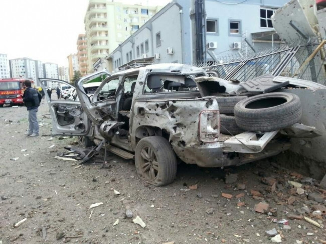 Diyarbakır'da bombalı saldırıdan ilk görüntüler