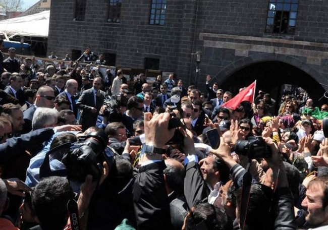 Başbakan Davutoğlu Sur'da