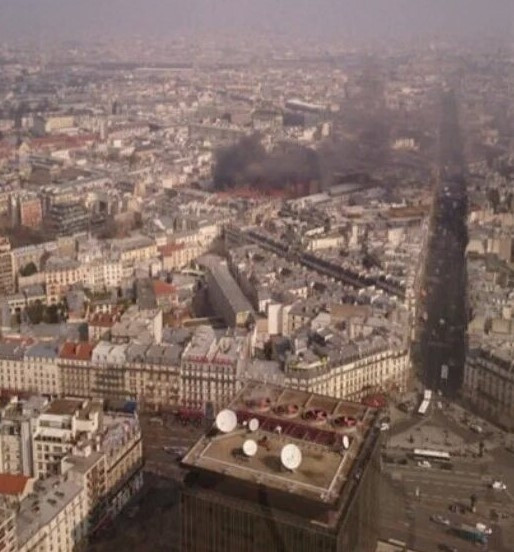 Paris'te büyük patlama