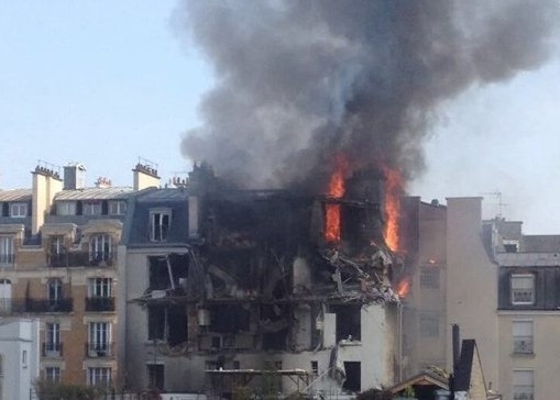 Paris'te büyük patlama